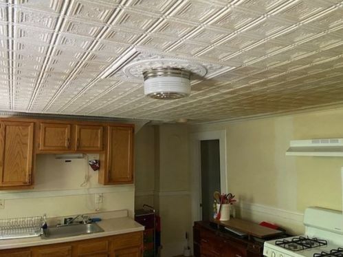 321 Water St, Springfield MA  01151-1126 exterior