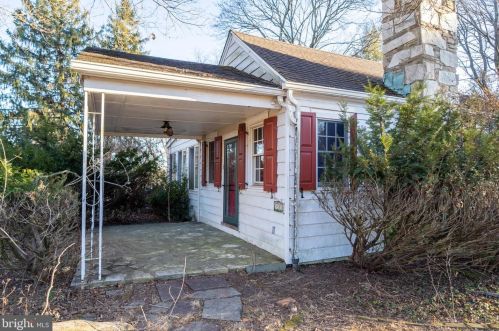 3385 Paper Mill Rd, Huntingdon Valley, PA 19006-3729