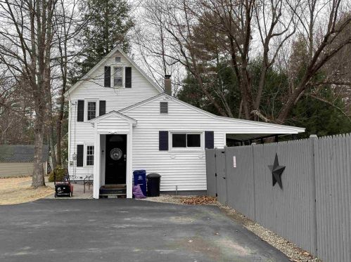 1 Curtisville Rd, Concord, NH 03301-5907