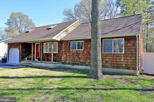 405 Conifer Dr, Lacey NJ  08731-1925 exterior