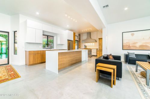 4831 Calle Bujia, Tucson AZ 85718-5218 exterior