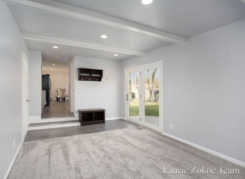 2523 Longmeadow St, Grand Rapids MI 49504-2365 exterior