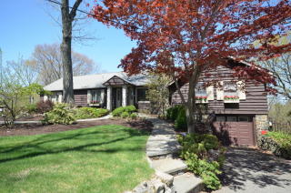 35 Crestwood Trl, Sparta, NJ 07871-1621