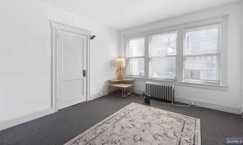 131 Buffalo Ave, Paterson NJ  07503-1811 exterior