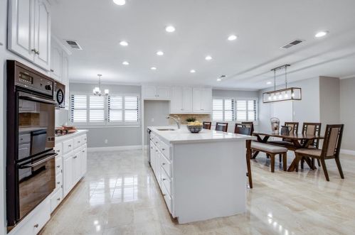 12304 Cedar Bend Dr, Dallas TX  75244-7009 exterior