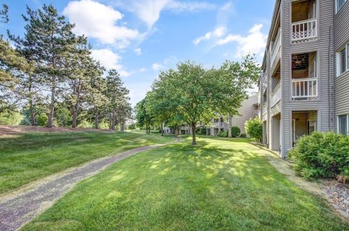 1215 Ferndale St, Saint Paul MN  55119-7108 exterior