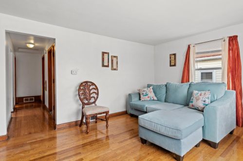 3933 60th St, Milwaukee WI  53216-2512 exterior