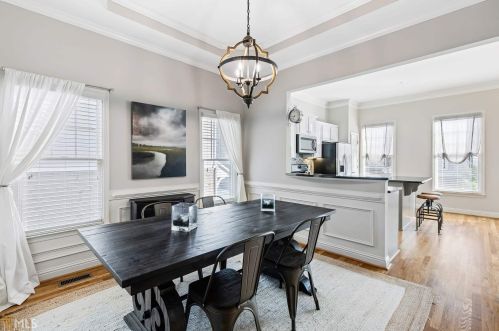 5282 Kershaw Ct, Atlanta GA 30339-6711 exterior