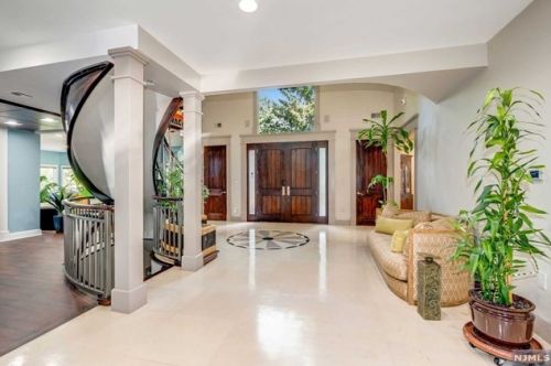 3 Pne Ter, Demarest NJ 07627-1214 exterior