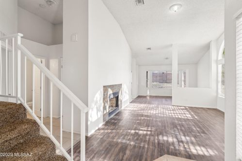 7209 Avenida Del Nopal, Tucson AZ  85746-7954 exterior