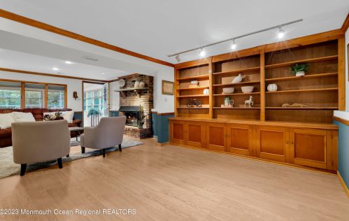 442 Frank Applegate Rd, Jackson Twp NJ 08527-2454 exterior