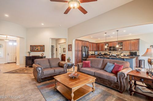 1186 Night Heron Dr, Green Valley AZ 85614-6014 exterior