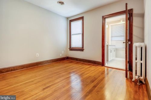 414 7 St, Washington DC 20003-2756 exterior