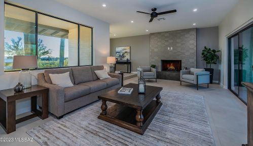 4917 Camino Arenosa, Tucson AZ  85718-6220 exterior