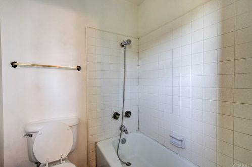 17332 Anglin Ln, Tustin CA 92780-1904 exterior