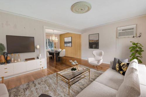 177 Charles Blvd, Valley Cottage NY 10989-2438 exterior