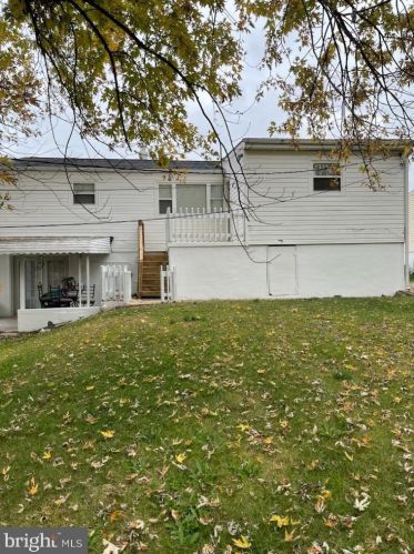 7854 Cindy Dr, Glen Burnie, MD 21061-4209