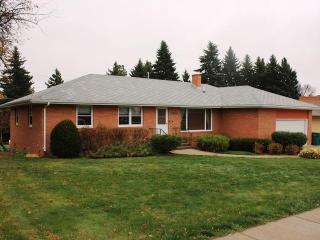 1023 Highland Acres Rd, Bismarck ND  58501-2416 exterior