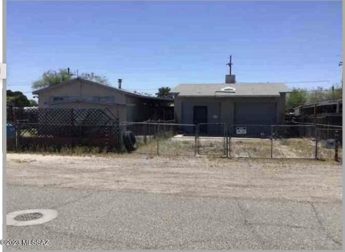 2201 Diamond St, Tucson, AZ 85705-1227