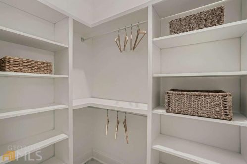 1415 Almont Dr, Atlanta GA 30310-3756 exterior