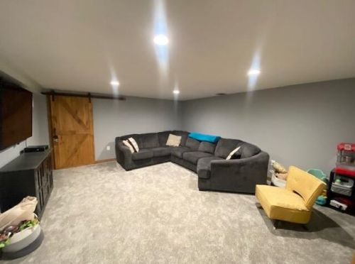 4042 93, Milwaukee WI 53222-1505 exterior