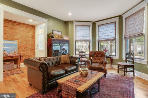 29 Rhode Island Ave, Washington DC  20001-1006 exterior