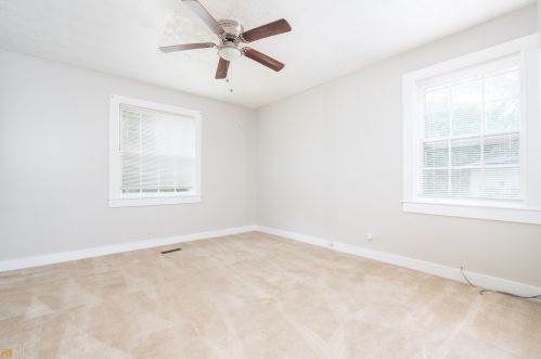 1629 Mayflower Ave, Atlanta GA 30311-2700 exterior