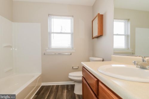 1415 Clearview St, Philadelphia PA 19141-2402 exterior