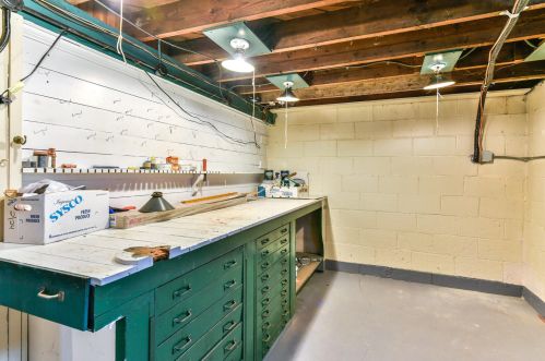 7503 Stevenson St, Milwaukee WI  53213-3549 exterior