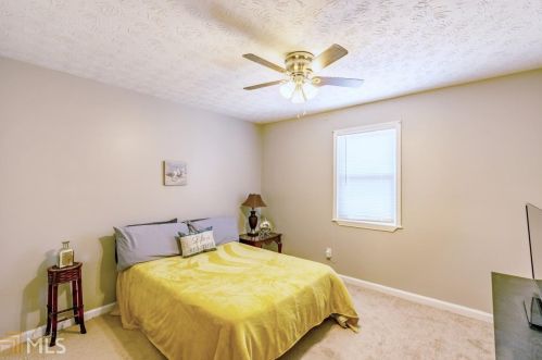 3175 Sarah Lou Dr, Lithonia GA 30078-5748 exterior