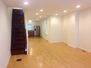 2236 5th St, Philadelphia PA  19148-5730 exterior