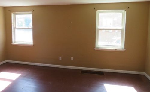 337 Dorothy Dr, Pittsburgh PA  15235-1831 exterior