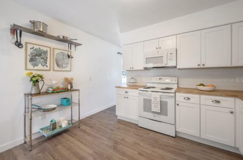 1312 Arctic St, Tampa FL 33604-1102 exterior