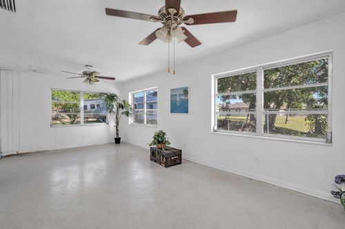 202 Bay St, Fort Pierce FL 34952-1318 exterior