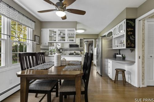 1853 Weymouth Dr, Grand Rapids MI 49508-3762 exterior