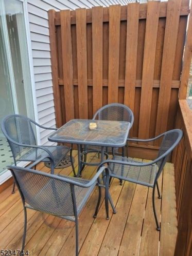 304 Mercer Ct, Hackettstown NJ  07840-1687 exterior