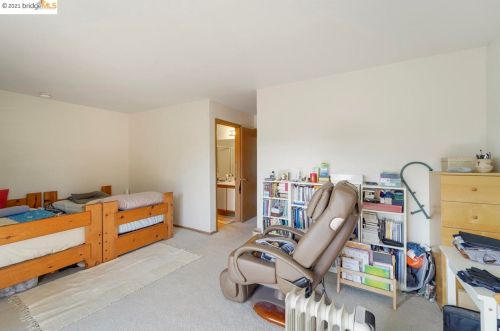 412 Kains, Berkeley CA 94706-1216 exterior