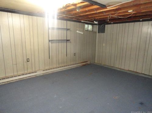 275 Torcon Dr, Torrington CT 06790-5818 exterior