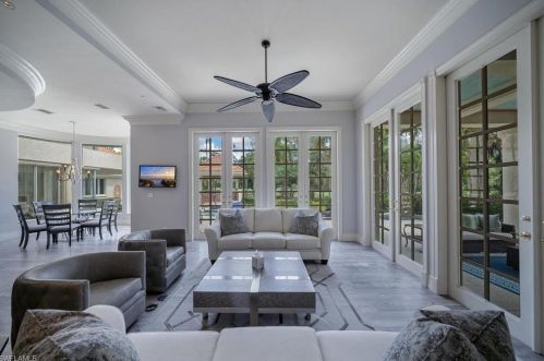 4300 Brynwood Dr, Naples FL 34119-8413 exterior