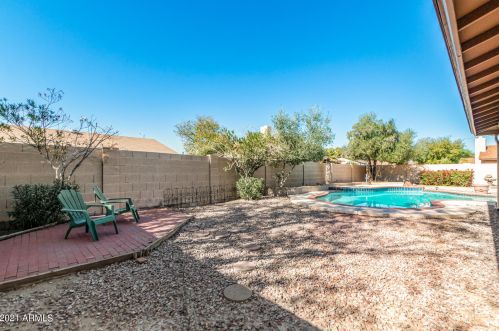 15614 29 Ave, Phoenix AZ 85053-4056 exterior