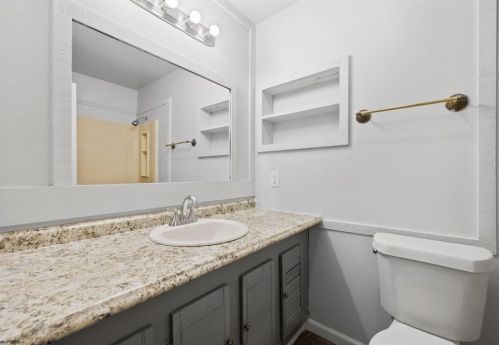 527 Pennview Dr, Pittsburgh PA 15235-4434 exterior