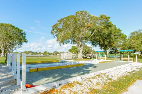 411 Plover Dr, Sebastian FL  32976-7414 exterior