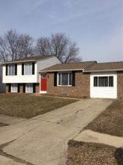 5520 Lunsford Dr, Indianapolis, IN 46237-2301