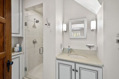 3 Parkridge Ln, Pittsburgh PA 15228-1106 exterior