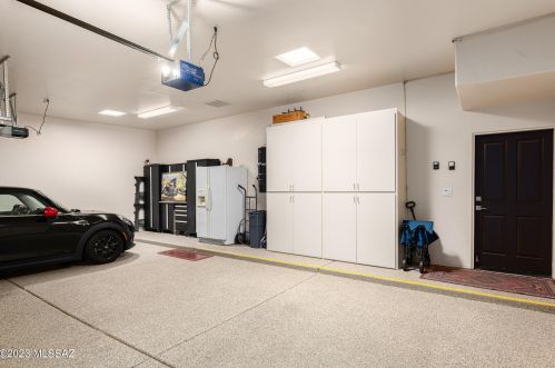 6185 Avenida De Chaparron, Tucson AZ  85750-1244 exterior