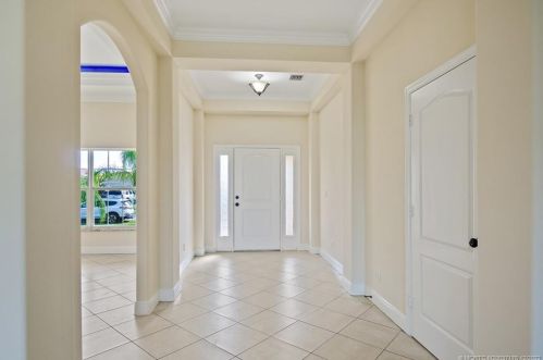 1417 Oriole Ln, Fort Pierce FL  34953-2275 exterior