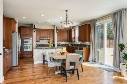 4582 Dunnwood Dr, Folsom CA 95762-9695 exterior