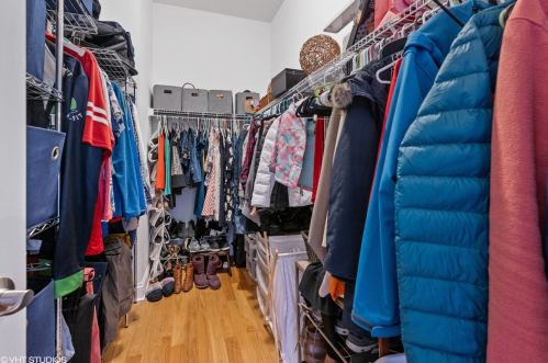 4141 Kedzie Ave, Chicago IL 60618-2477 exterior