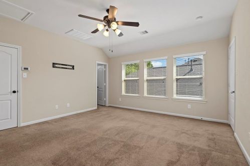 8642 Lighthouse Lk Ln, Humble TX 77346-5802 exterior