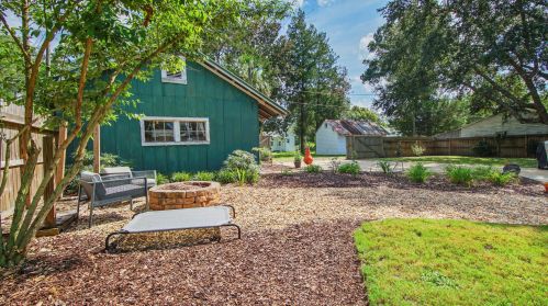 98 Live Oak Ave, Defuniak Springs FL  32435-2383 exterior